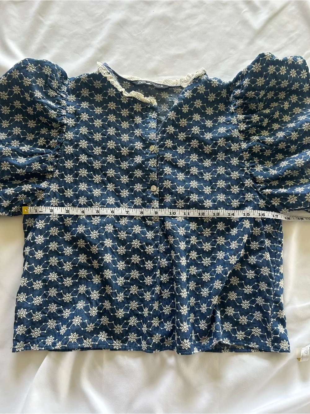 ZARA Navy Blue Floral Eyelet Daisy Embroidered Puff Sleeve Top with Lace Trim